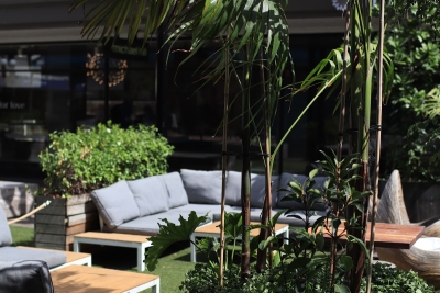 Waarom iedereen dit voorjaar een low dining set koopt