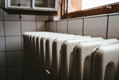 Je waterleiding bevriest net zo makkelijk binnen als buiten