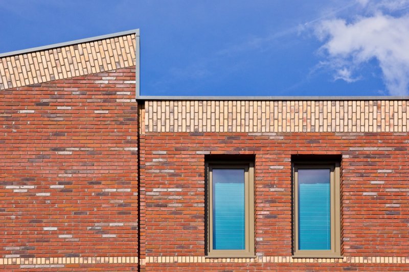Het kunststof kozijn raakt uit de gratie bij nieuwbouw