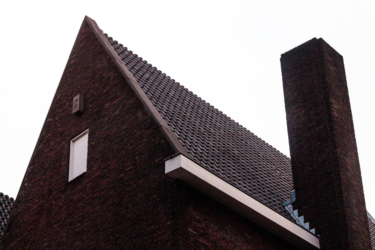 Het nieuwe Hollandse dak heeft nog steeds een schoorsteen